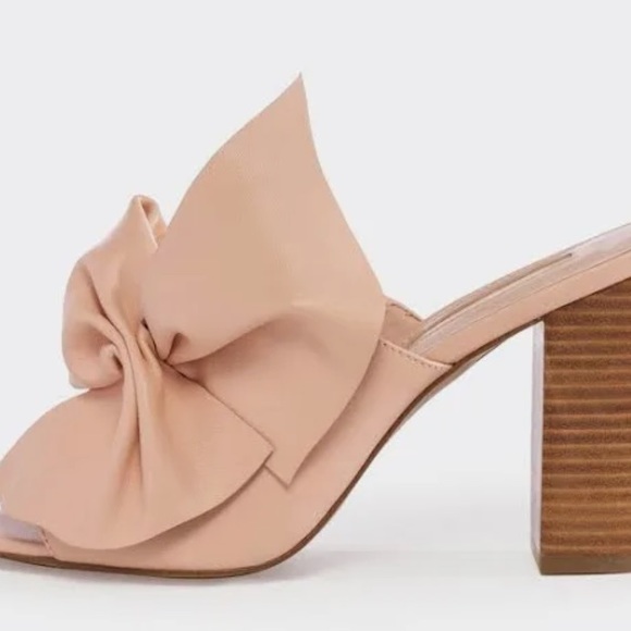 Sandals - Picture 3 of 8